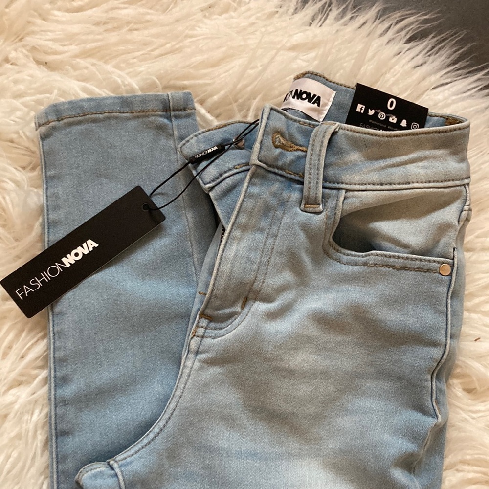 NWT FASHION NOVA JEANS